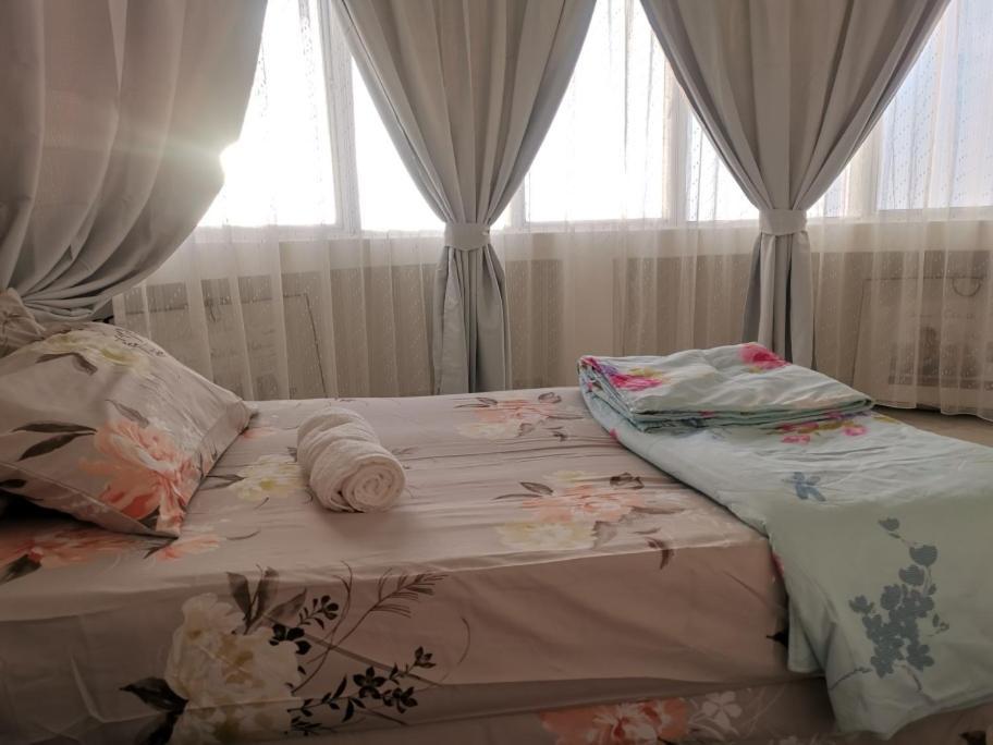 ג'נטינג היילנדס 12 Pax Skyview Homestay 2 Family Room 2R2B Golden Hills Mountain View Genting Highland מראה חיצוני תמונה