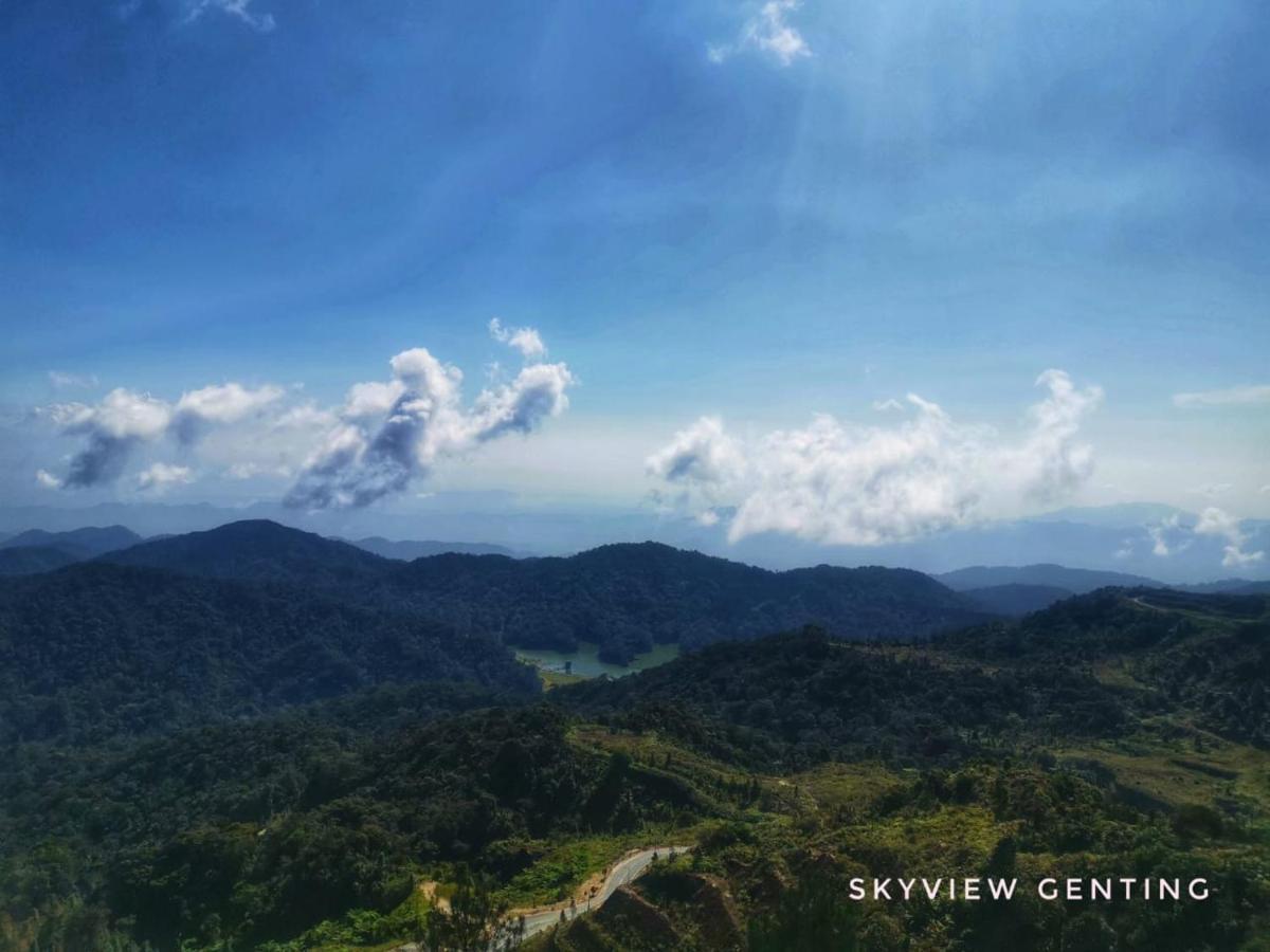 ג'נטינג היילנדס 12 Pax Skyview Homestay 2 Family Room 2R2B Golden Hills Mountain View Genting Highland מראה חיצוני תמונה